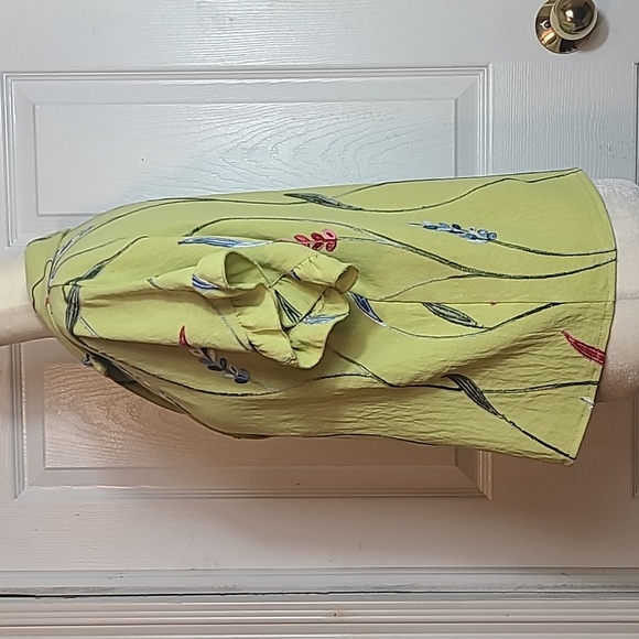 Kindred Embroidered Blouse - Picture 7 of 12